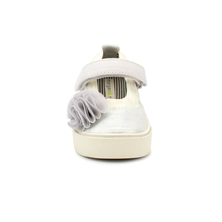Zutano dazzle mary jane shoe with a touch of added personality. 