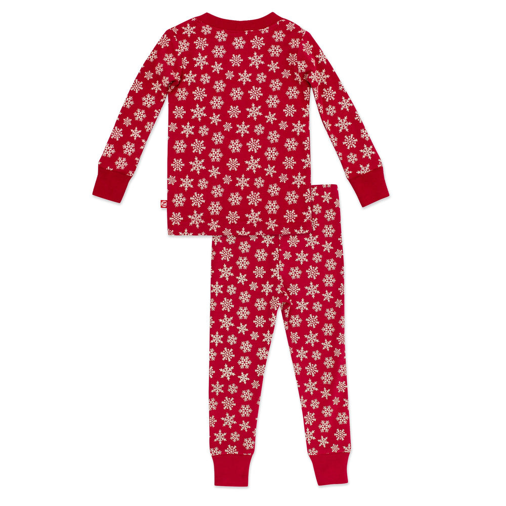 Snowflake pajama made from GOTS certified 100% organic cotton that's super soft and stretchy, making it the perfect comfy sleepwear for babies, toddlers and young children. 